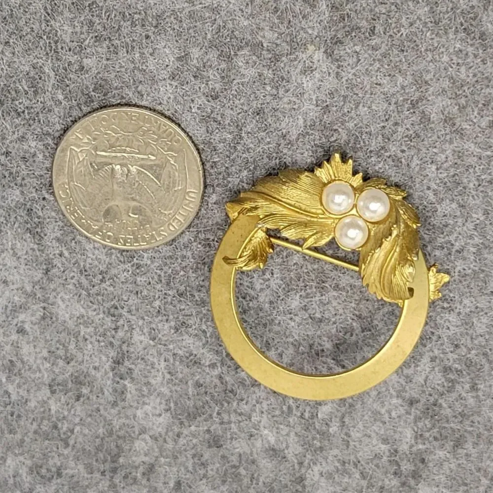 Vtg Sarah Coventry Brooch